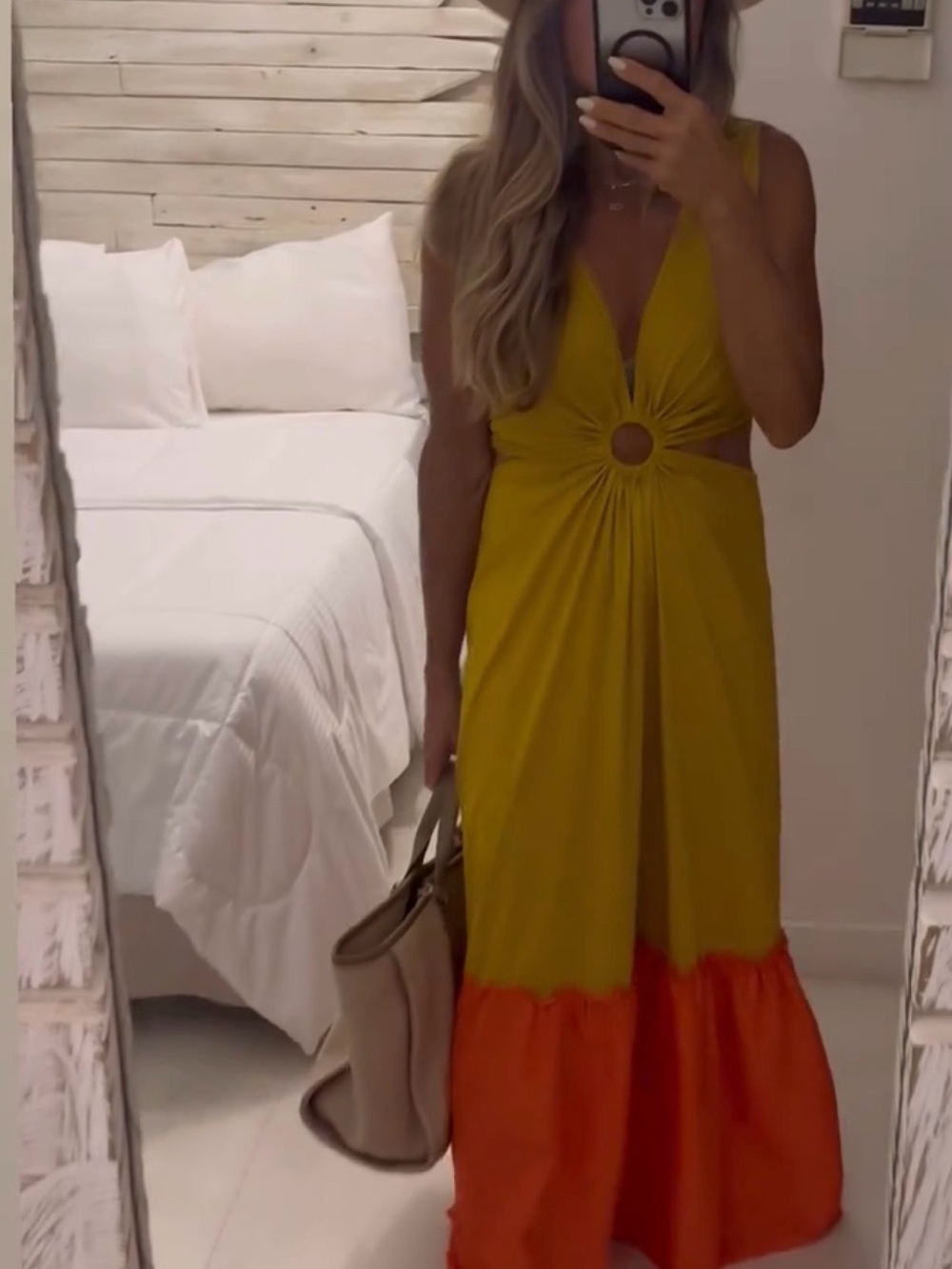 En Creme Yellow and Red Ring-Cutout Maxi Dress - Picture 2 of 14